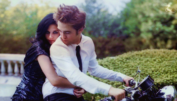  Edward and bella[vampires]