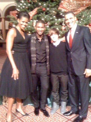 Justin @ the White House W/ Usher 12/13/09
