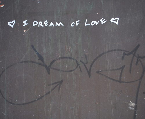  LOVE-DREAM-LOVE