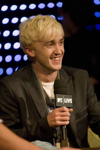  Promoting HBP at MTV Canada (2009)