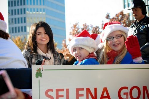  Selena @ Dallas Children's Medical Center Natale Parade