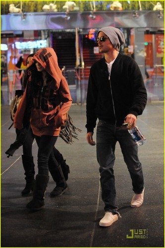  Zac & Vanessa Out in Universal City