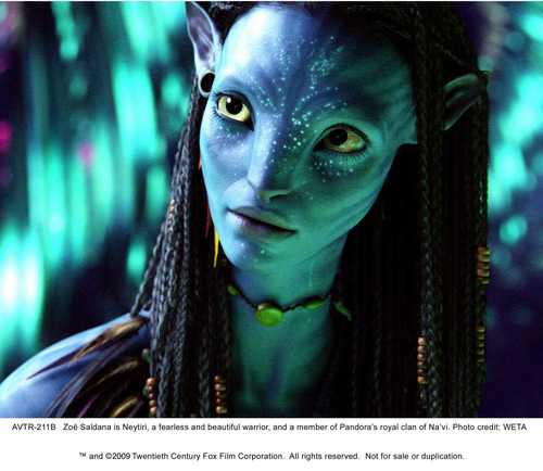  Zoe Saldana as Neytiri in Avatar