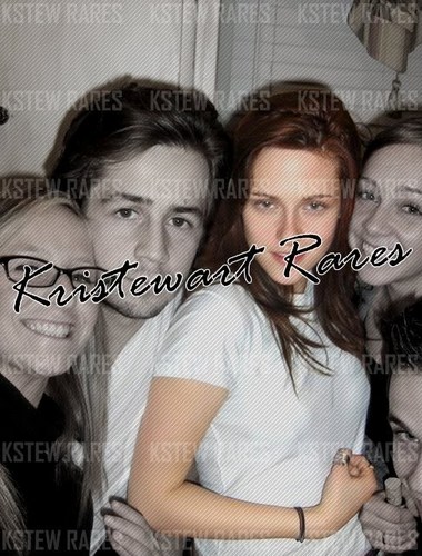  Private pictures of Kristen from New Year's 07-08