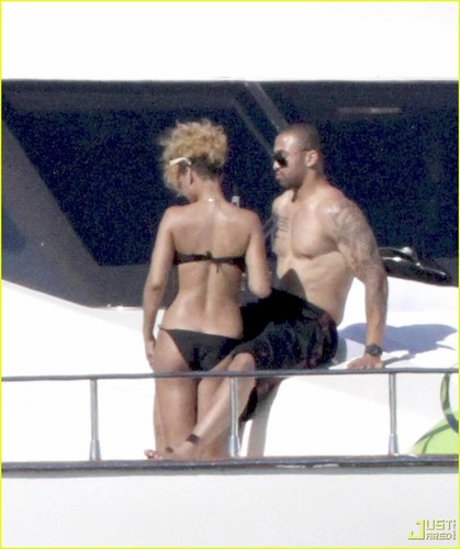 Rihanna with Matt Kemp on a Boat