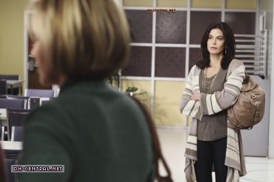  Desperate Housewives - How about a friendly shrink (stills)
