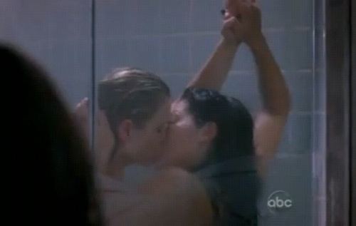  Callie & Arizona 샤워