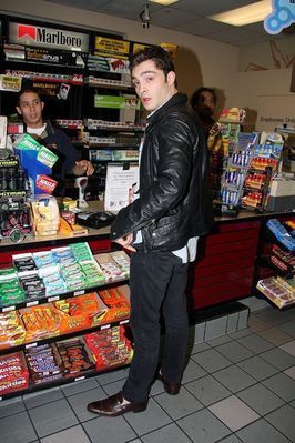  Ed Westwick stops off at an Extra Mile convenience store