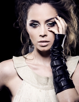  Eliza for 音乐 Fashion Magazine 2010