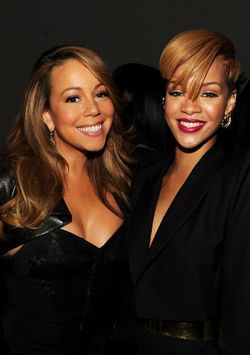  Mariah And 蕾哈娜