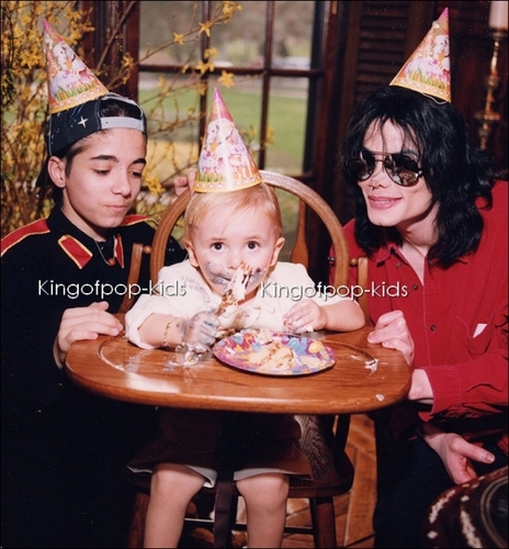  Michael's bebês ;)