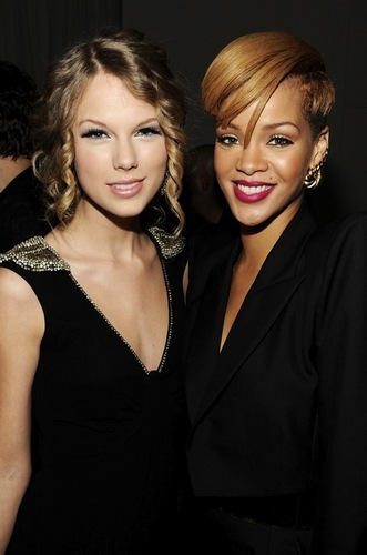  Taylor And Rihanna