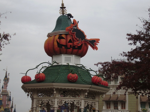  Хэллоуин in Disneyland, Paris
