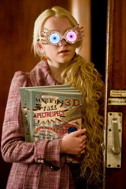 Luna Lovegood with 3d's glasses