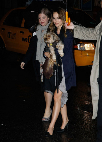  Natalie Portman arrives at Letterman