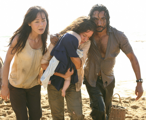  Sun,Kate,Aaron and Sayid