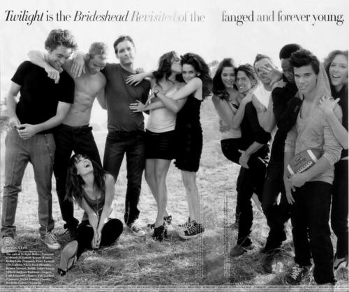  Twilight Cast..Nikki and Kristen