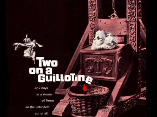  Two On A máy chém, guillotine w'paper
