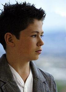  Damian looks sooo hot in this pic