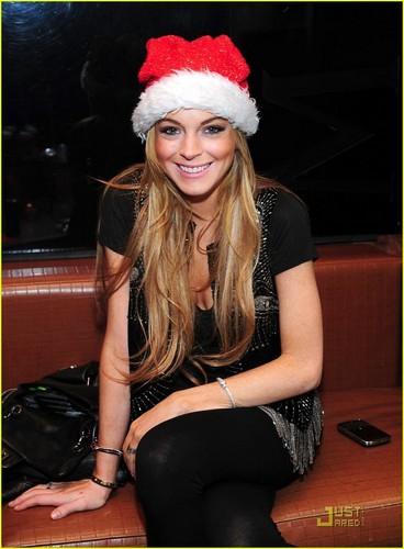  Lindsay Lohan is Santa Hat Happy