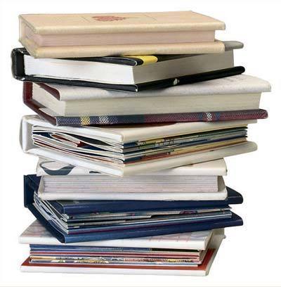  Stack of libri