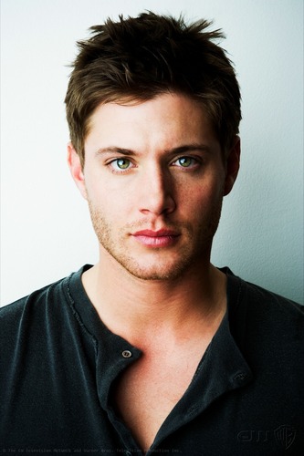  Jensen Ackles: Green Eyes
