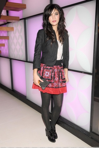  Jessica at LOUIS VUITTON & TEEN VOGUE Holiday Celebration (December 12th)