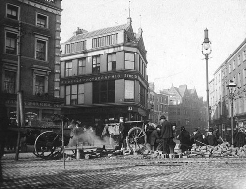  Roadworks on Grafton St. c.1910