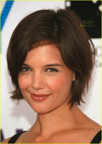 Katie Holmes Fan Club | Fansite with photos, videos, and more