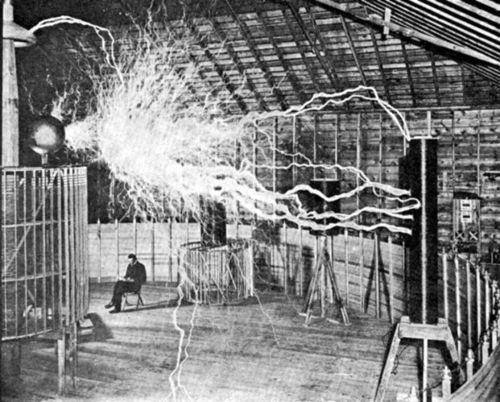  Nikola Tesla in his Lab