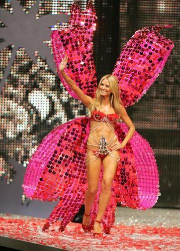  Victoria's Secret fashion tampil 2008