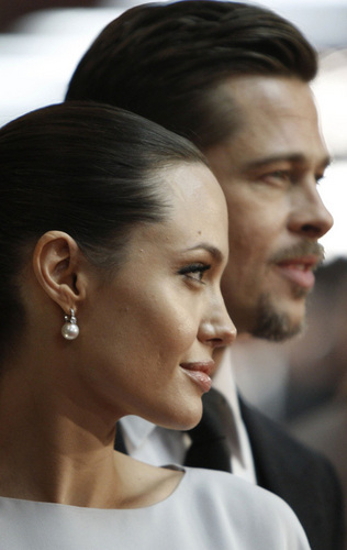  Angelina @ 2009 Critics’ Choice Awards