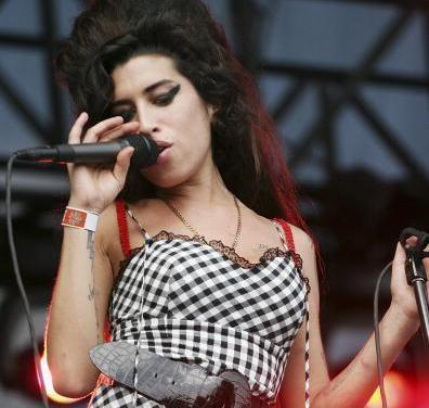 Amy Winehouse - Amy Winehouse Photo (25518736) - Fanpop