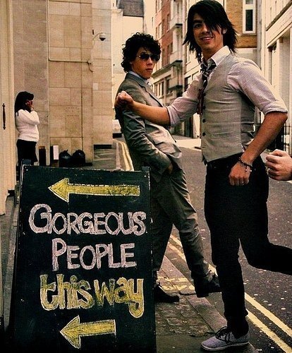  Gorgeous People This Way