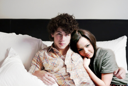 Niley bed snuggling