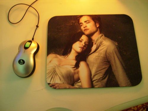  Edward & Bella mouse pad