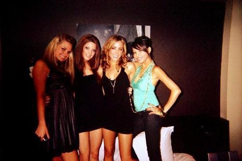  Ashley candids with Friends