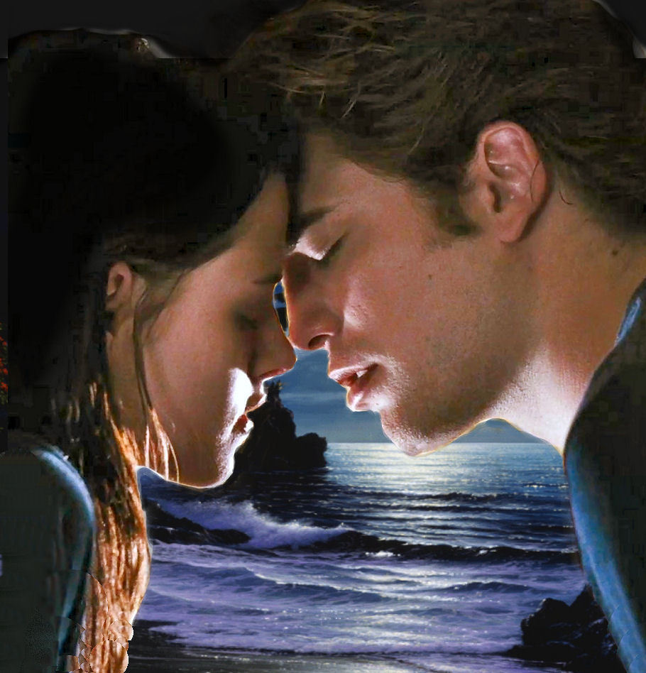 Edward and Bella-Kiss by the ocean