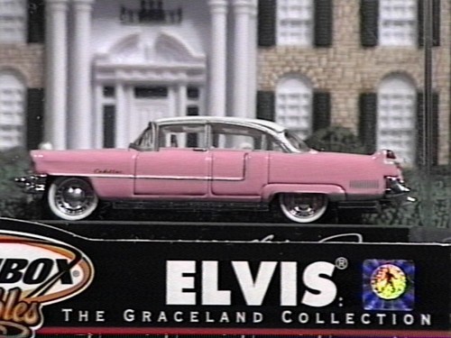  A model of Elvis's roze cadillac