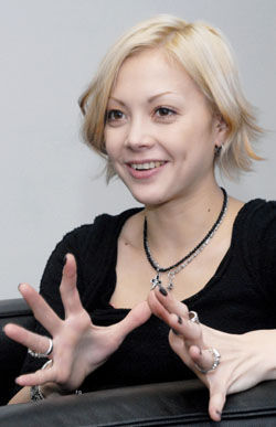  Anna Tsuchiya