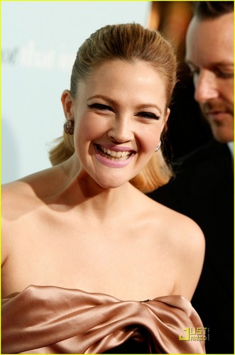 Drew Barrymore @ He’s Just Not That Into 你 Premiere
