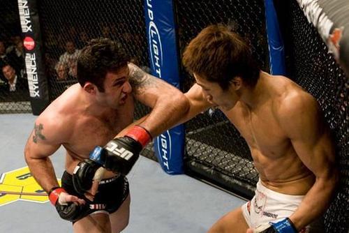  Karo Parisyan vs. Dong Hyun Kim