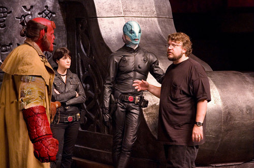  Ron Perlman, Selma Blair, Doug Jones and director Guillermo del Toro on the set of Hellboy 2