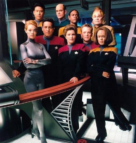 Voyager Crew