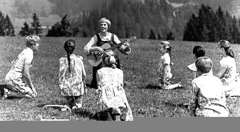  Maria and the children taking a picnic