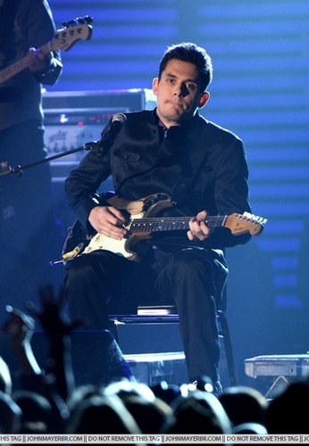  John mayer at the Grammys 2009