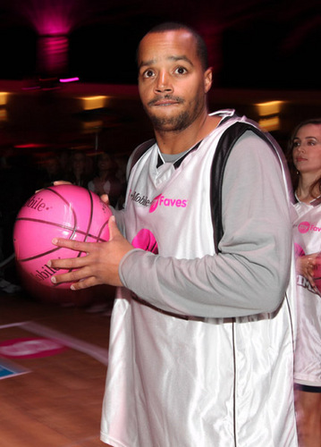  Donald Playing In The Celebrity Game 2009