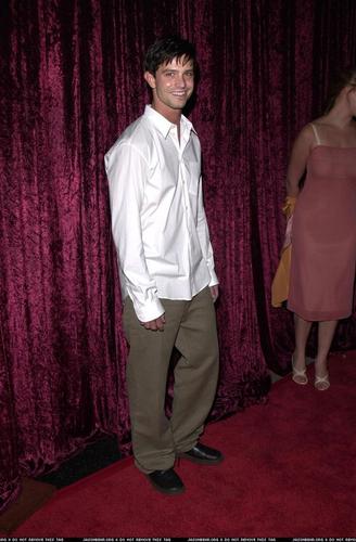 Jason Behr: 2000 Glamour Pre Emmy Party