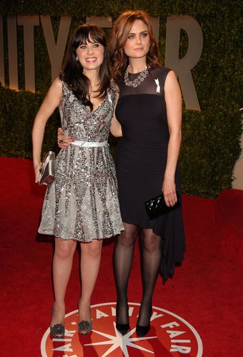  Emily & Zooey Deschanel @ 2009 Vanity Fair Oscar Party