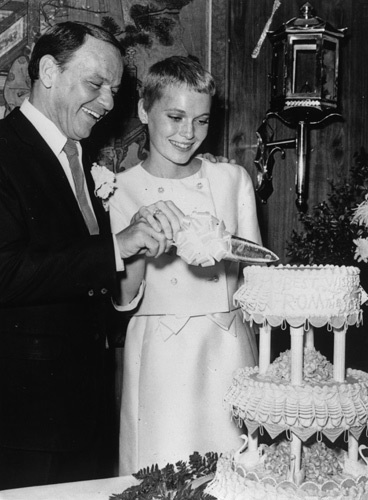 Frank Sinatra and Mia Farrow's Wedding